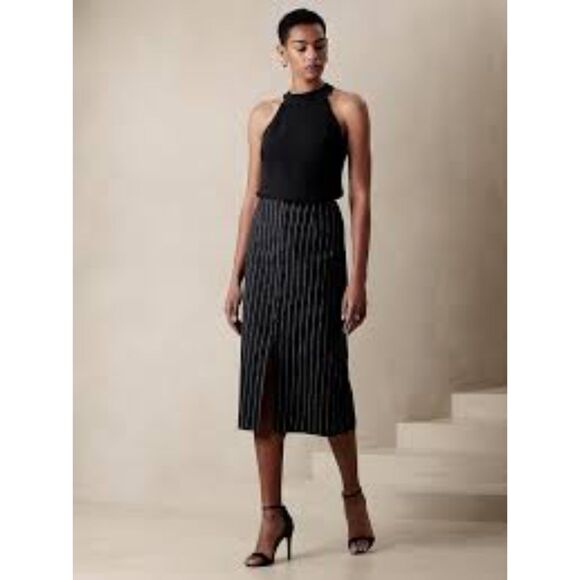 Banana Republic Linen Blend Pencil Skirt Womens Size 6 Black Pinstripe Button - Picture 1 of 6